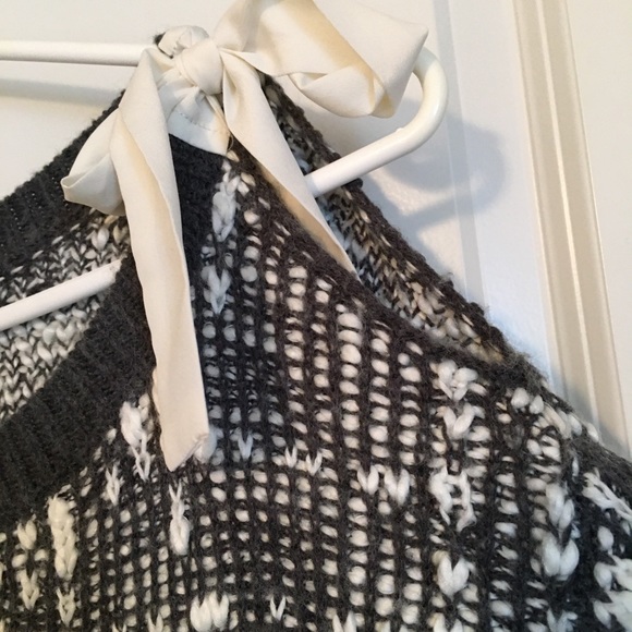 2 for $15. RW&Co knit sweater, open shoulder tie with ribbon. - Picture 3 of 4